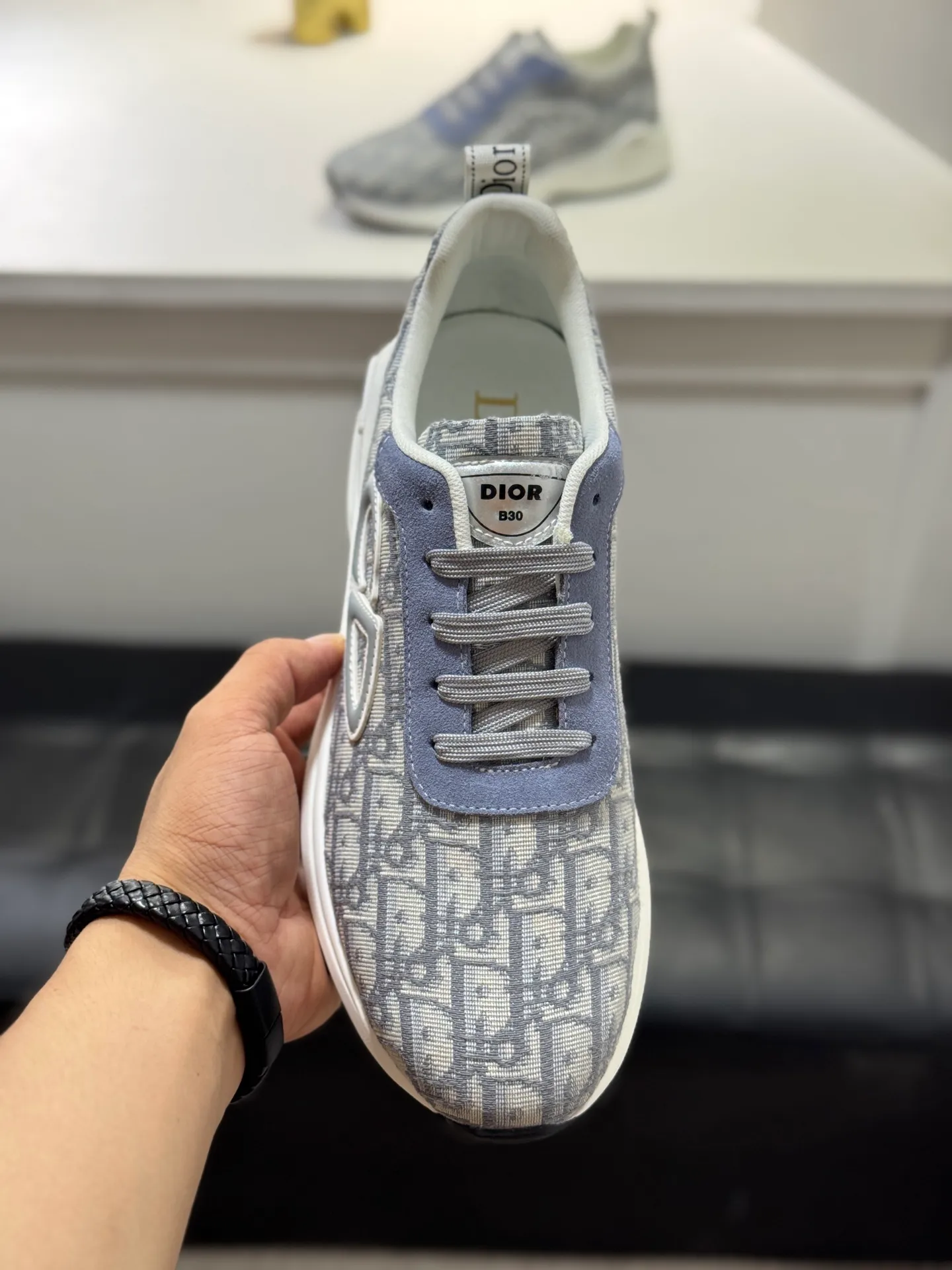 Men's shoes 💰420 [New style] 🏵️🏵️Original quality! Dior🔥Christan Dior (Dior) hot style [new style]⚠⚠️Top purchasing agent🔍🔍Men's HK counters are on sale simultaneously. Sole: The original sole is specially provided by the original factory. The exclusive movable molded sole is super comfortable. The original factory follows the order. 🔍🔍The high-quality multi-color splicing design is exquisite and unique, with canvas upper and mesh lining💪Details determine the quality. We only make shoes with care. You can go in and out of the counter at will. Welcome to compare🇮🇹Size: 38-44 (45 customized)